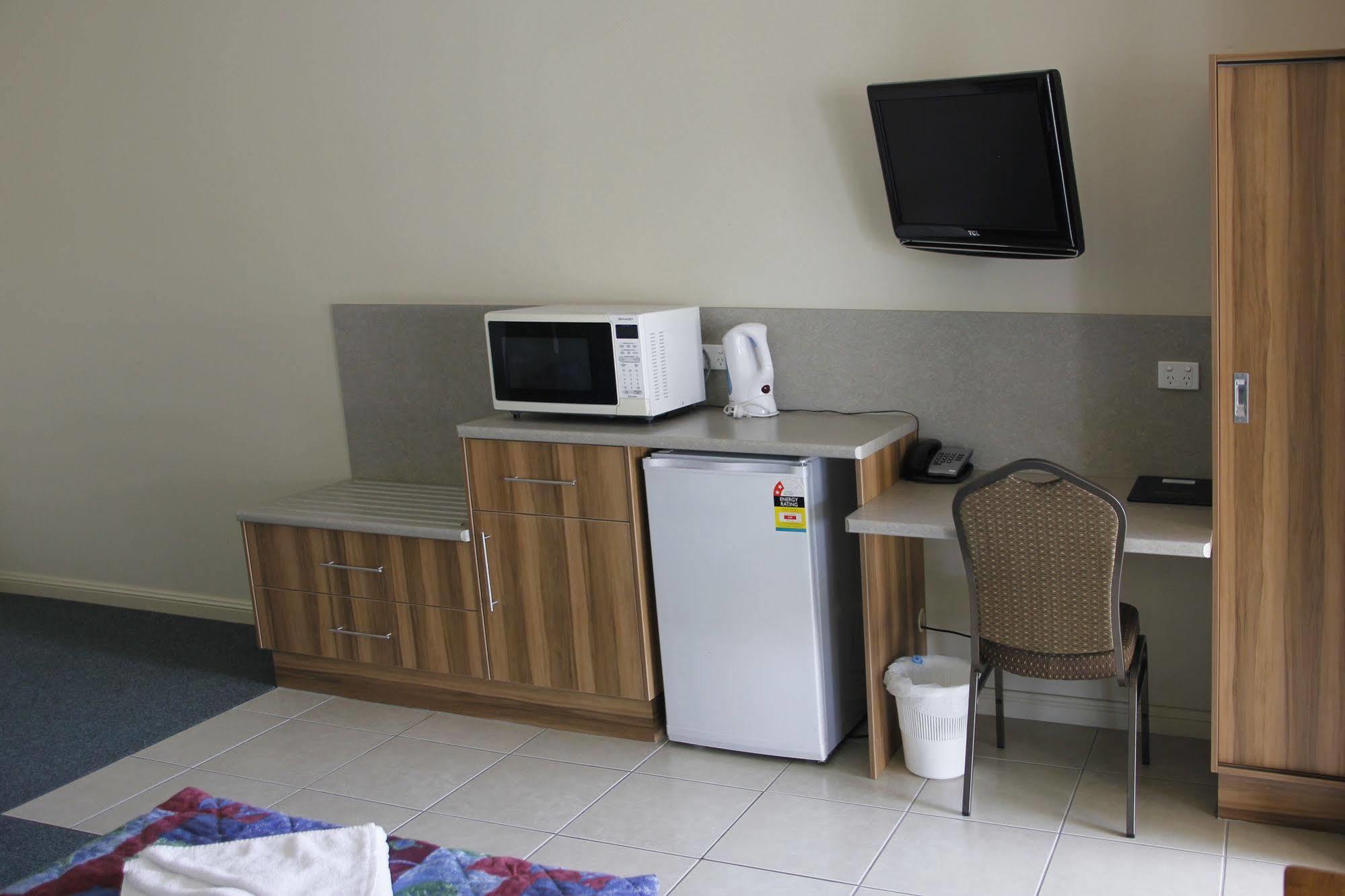 Pittsworth Motor Inn Ngoại thất bức ảnh