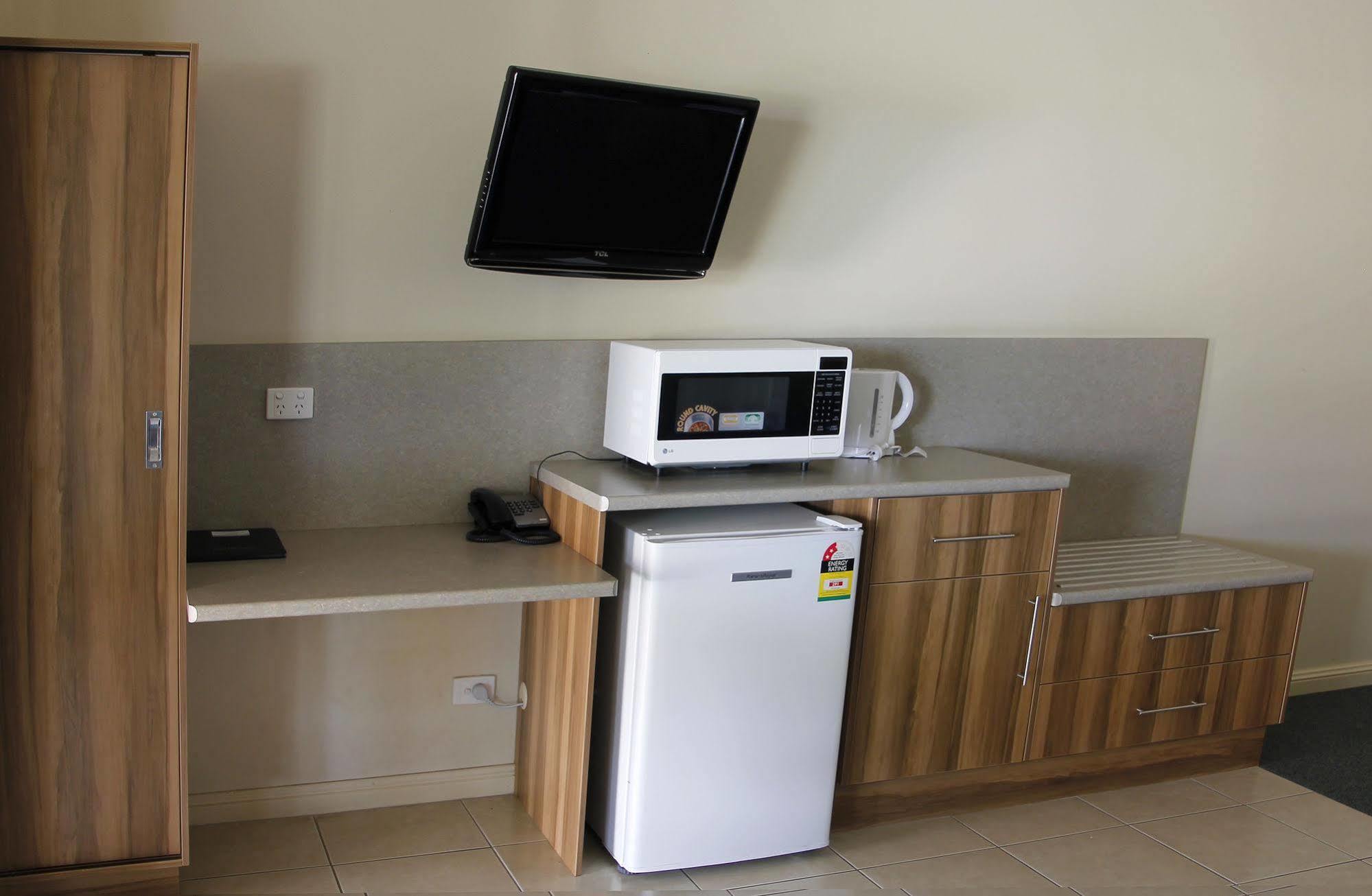 Pittsworth Motor Inn Ngoại thất bức ảnh