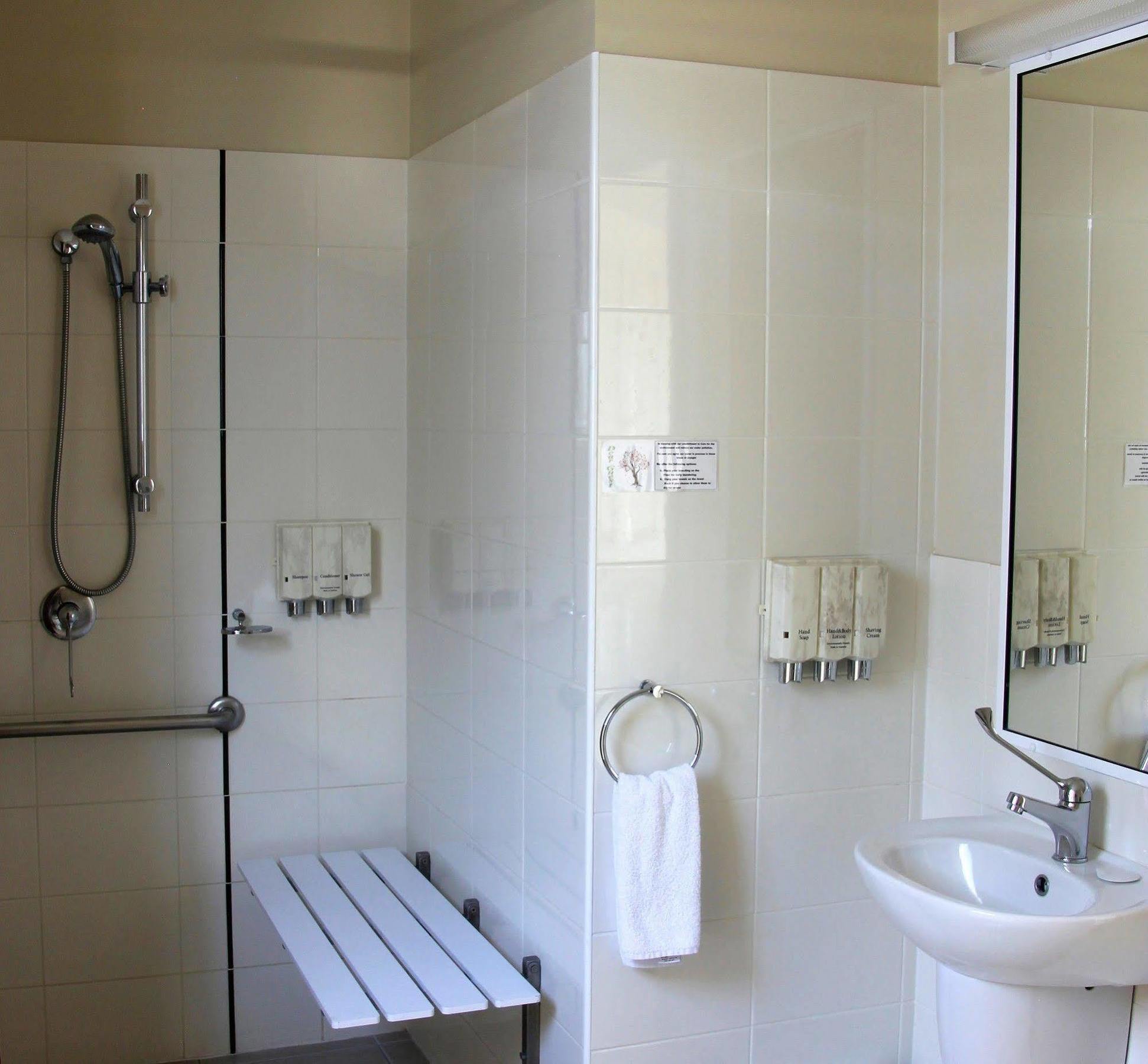 Pittsworth Motor Inn Ngoại thất bức ảnh