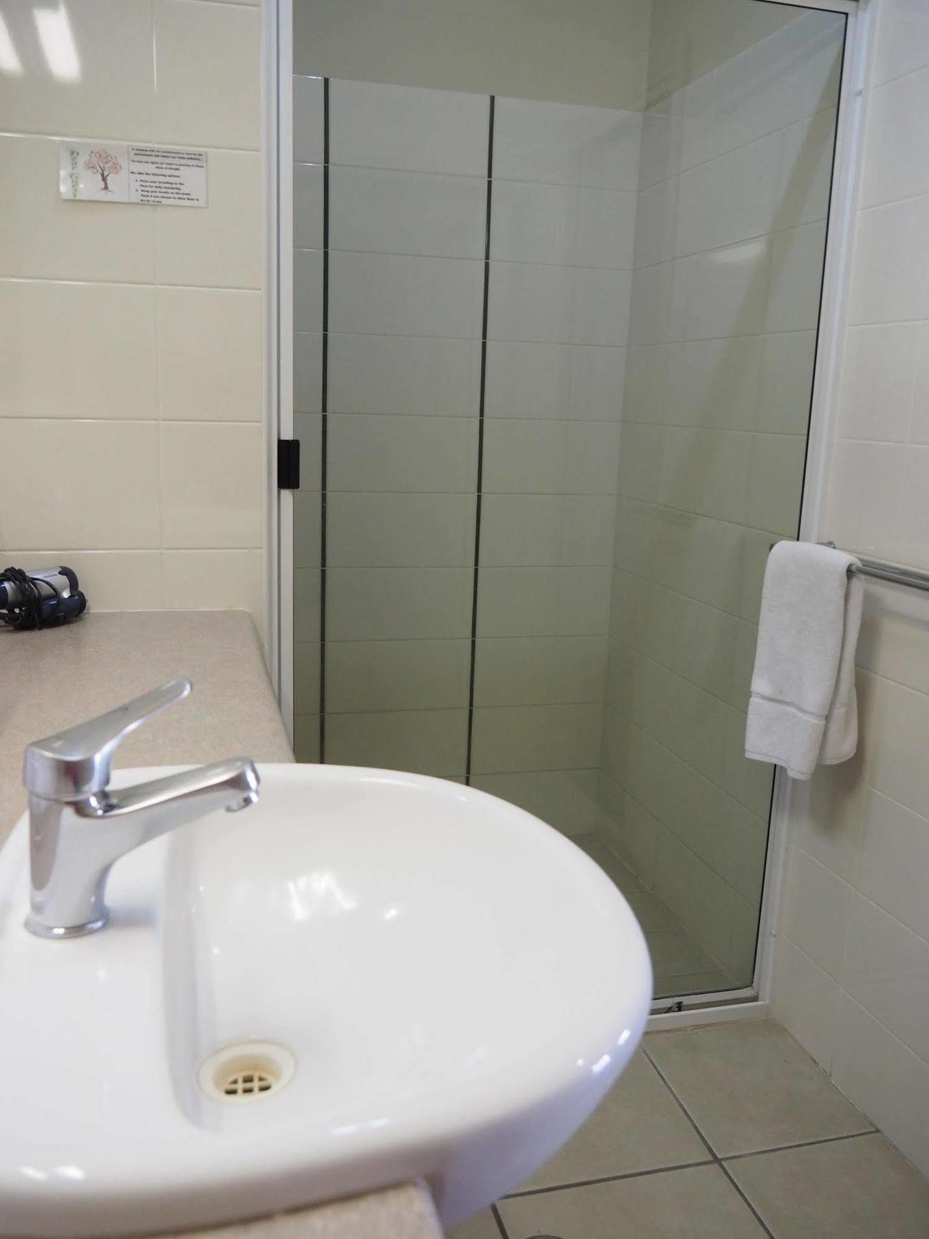 Pittsworth Motor Inn Ngoại thất bức ảnh