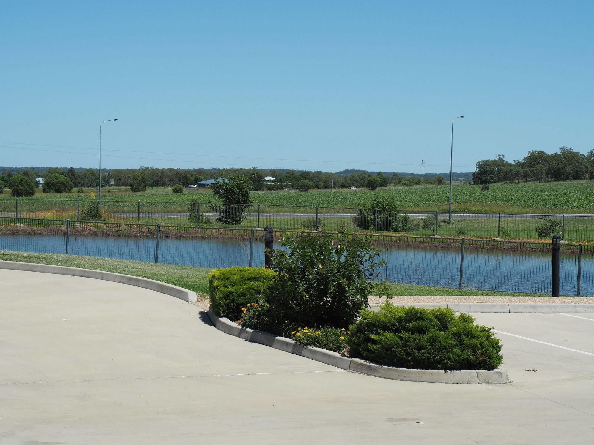 Pittsworth Motor Inn Ngoại thất bức ảnh