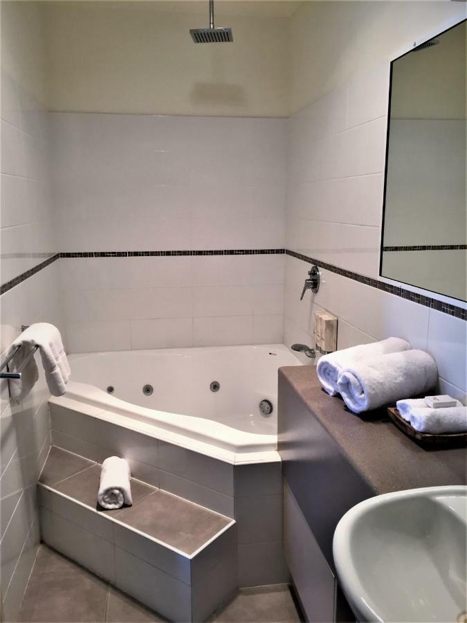 Pittsworth Motor Inn Ngoại thất bức ảnh