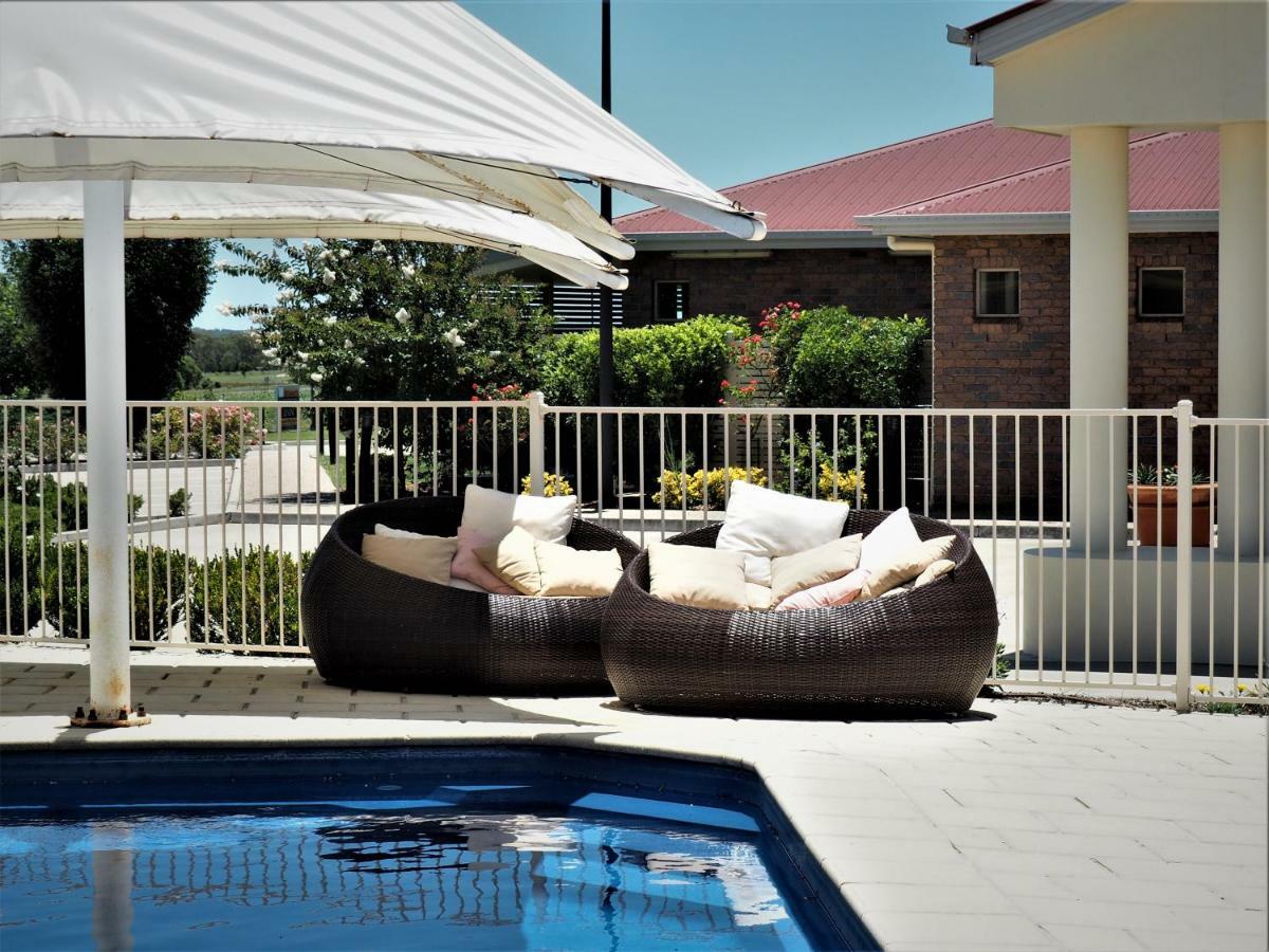 Pittsworth Motor Inn Ngoại thất bức ảnh