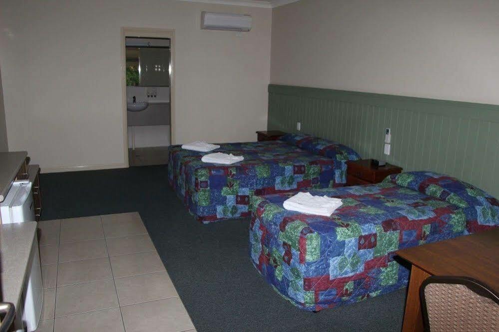 Pittsworth Motor Inn Ngoại thất bức ảnh